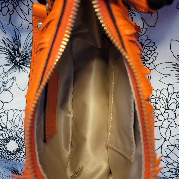 Coach Poppy HandBag - Picture 8 of 11